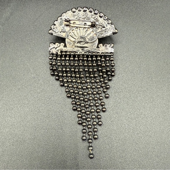 Vintage Art Deco Black Metal Fan Tassel Brooch with Dangly Chain Strands - Picture 7 of 17
